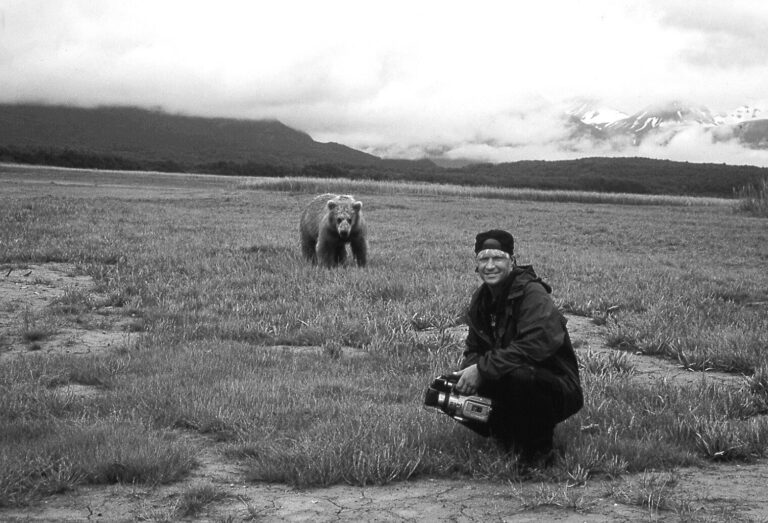 “Tanrısız Bir Doğa: Werner Herzog Grizzly Man İncelemesi”